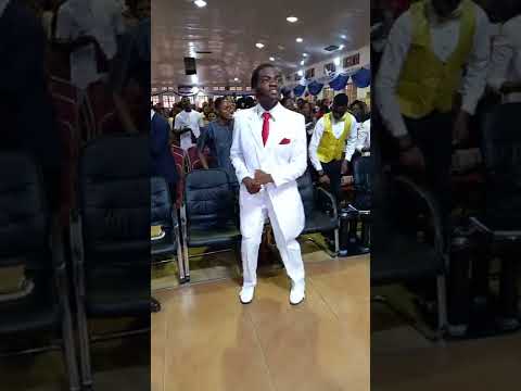 🕺🕺Son of the prophet danced exactly like Dr Paul Eneche and Bishop David Oyedepo. #sonoftheprophet