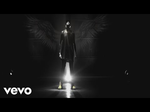 Chris Brown - Don&#039;t Think They Know (Official Music Video) ft. Aaliyah