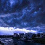 Idalia podría evolucionar en huracán categoría 3 rumbo a costa del Golfo de Florida